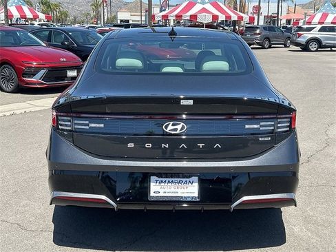 New 2025 Hyundai Sonata Limited image 18
