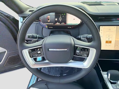 New 2026 Land Rover Range Rover Autobiography AWD/4WD image 39