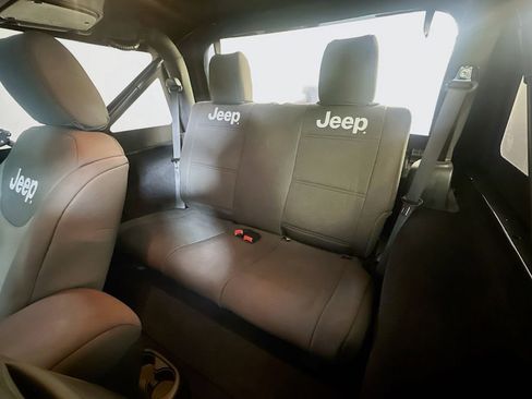 Used 2016 Jeep Wrangler Sport image 12