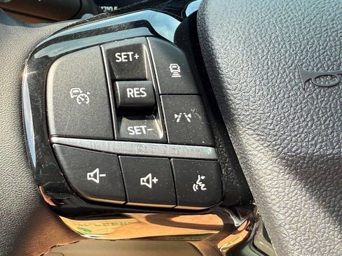 Used 2023 Ford Escape Platinum w/ Premium Technology Package image 13