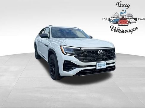 New 2026 Volkswagen Tiguan SEL R-Line image 1