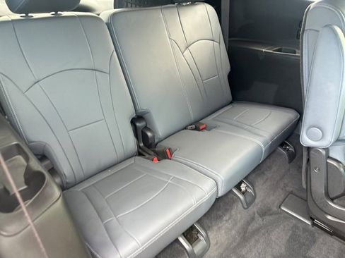 Used 2023 Buick Enclave Essence w/ Experience Buick Package image 32