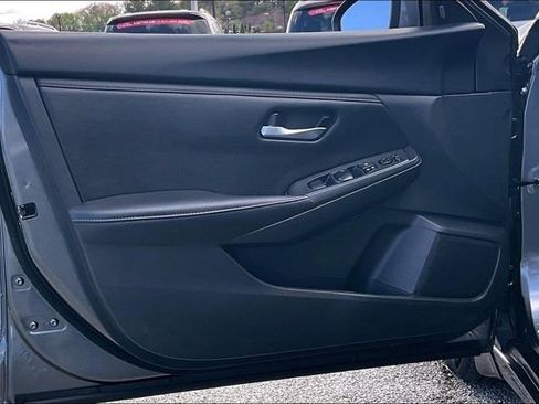 Certified 2024 Nissan Sentra SV image 17