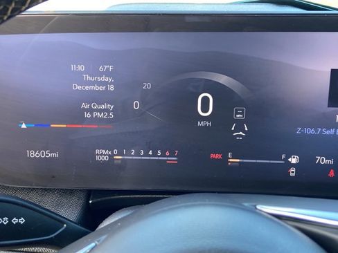 Used 2025 Buick Enclave Preferred w/ Power Package image 21