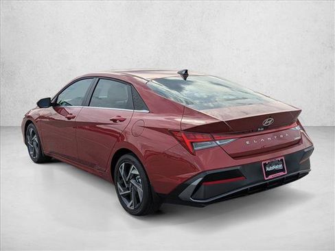 New 2026 Hyundai Elantra Limited image 7