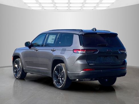 New 2025 Jeep Grand Cherokee L Limited image 3