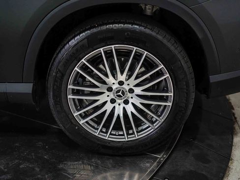 Used 2026 Mercedes-Benz GLC 300 image 7