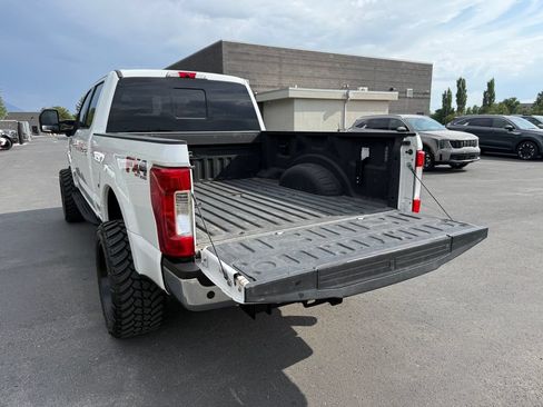 Used 2018 Ford F350 Lariat w/ Chrome Package AWD/4WD image 12