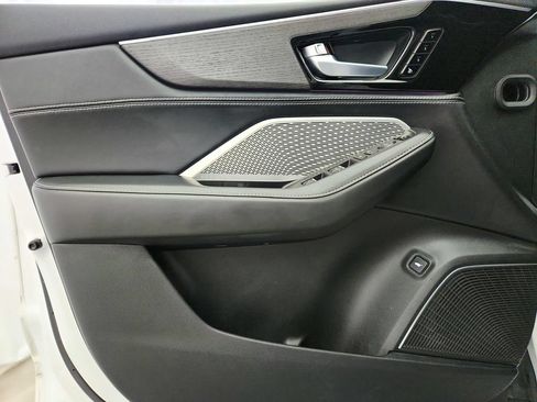 Used 2022 Acura MDX SH-AWD w/ Advance Package image 29