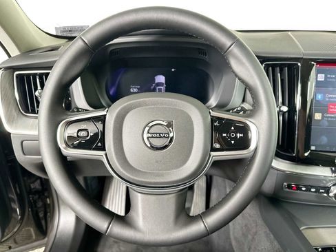 Used 2025 Volvo XC60 B5 Plus w/ Protection Package Premier image 9