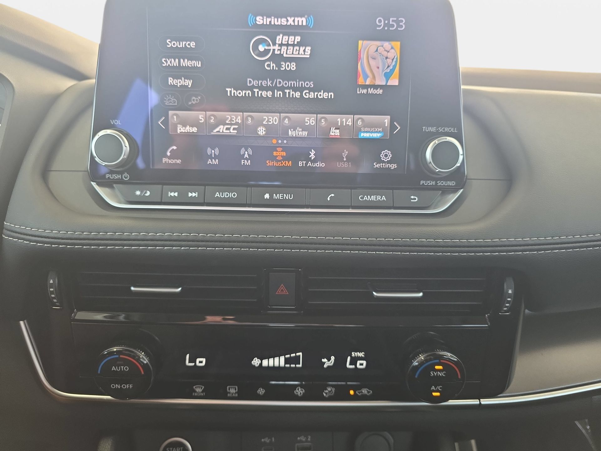 Used 2023 Nissan Rogue SV FWD image 19