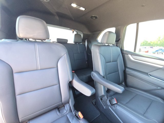 Used 2024 GMC Acadia Elevation AWD/4WD image 17