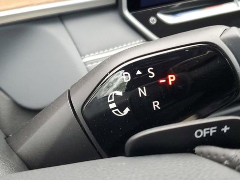 New 2026 Volkswagen Tiguan SEL R-Line image 30