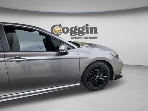 Certified 2025 Toyota Camry SE image 29