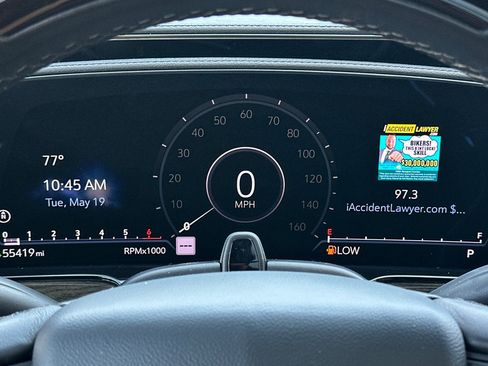 Used 2024 Cadillac Escalade Premium Luxury RWD image 36