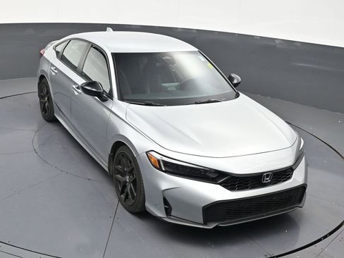 Used 2025 Honda Civic Sport image 18