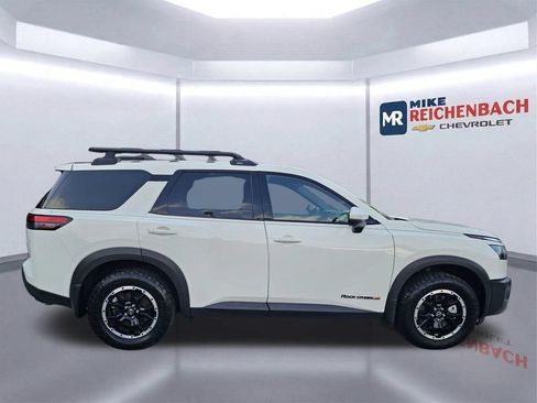 Used 2024 Nissan Pathfinder Rock Creek AWD/4WD image 3