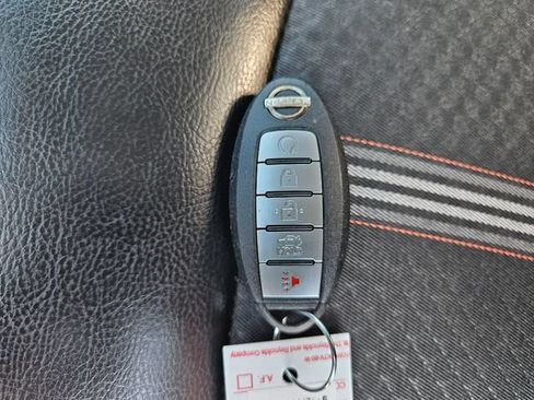 Used 2024 Nissan Altima 2.5 SR FWD image 29