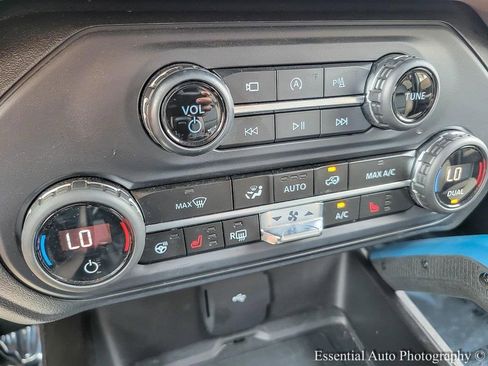 Used 2023 Ford Bronco Wildtrak image 15