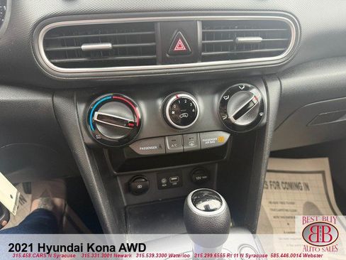 Used 2021 Hyundai Kona SE w/ Cargo Package AWD/4WD image 16