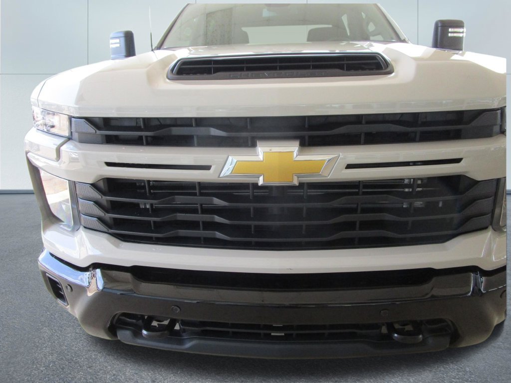 New 2026 Chevrolet Silverado 2500 Custom w/ Custom Value Package AWD/4WD image 16