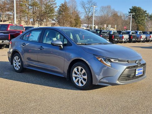 New 2026 Toyota Corolla LE image 3