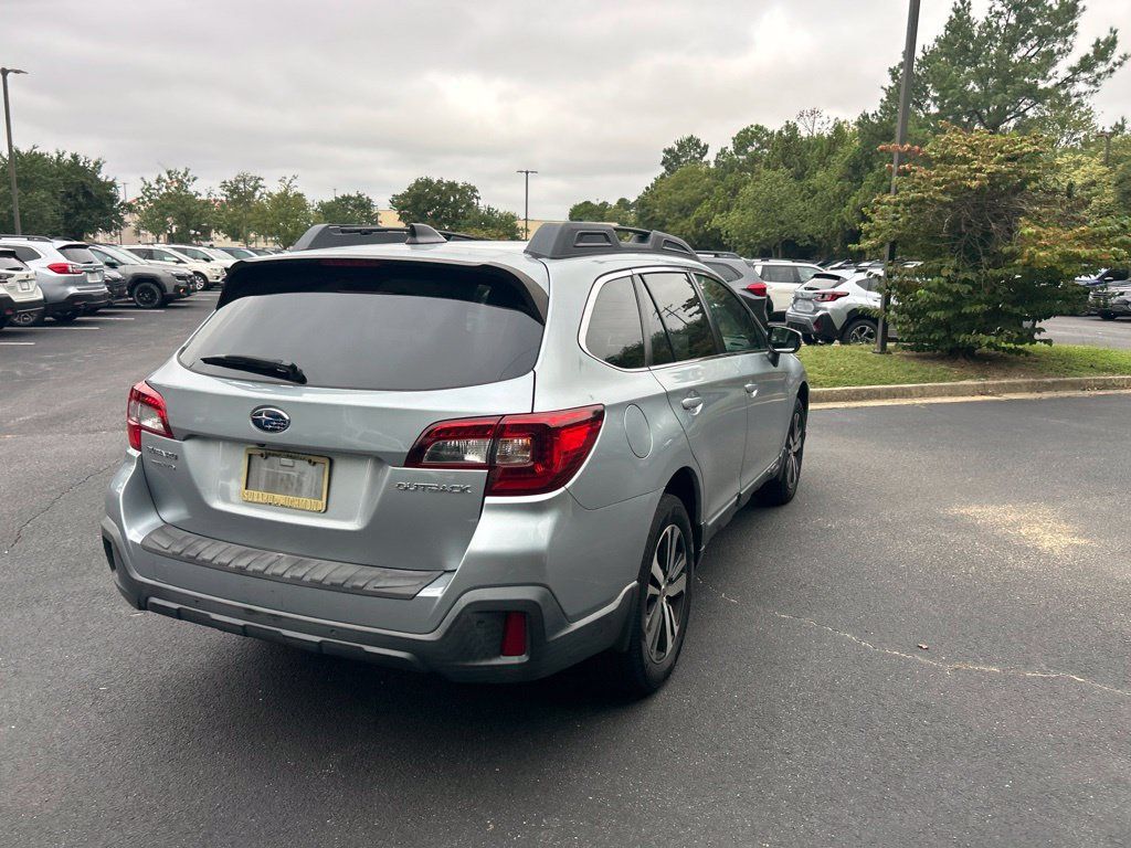 Used 2019 Subaru Outback 2.5i Limited w/ Popular Package #2 AWD/4WD image 4