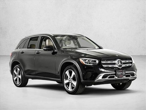 Used 2022 Mercedes-Benz GLC 300 4MATIC image 3