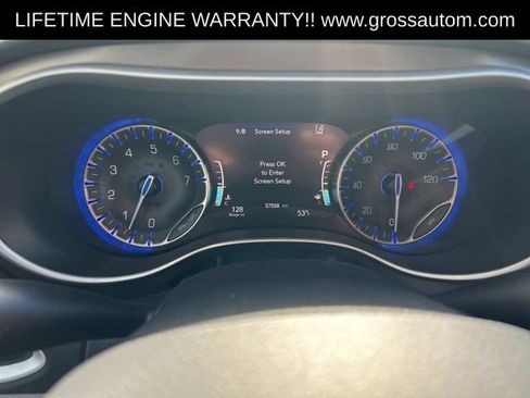 Used 2024 Chrysler Pacifica Touring-L FWD image 15