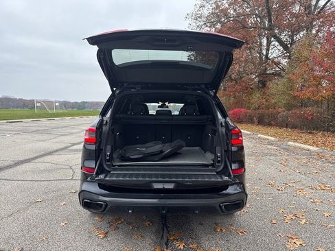 Used 2023 BMW X5 M50i image 9