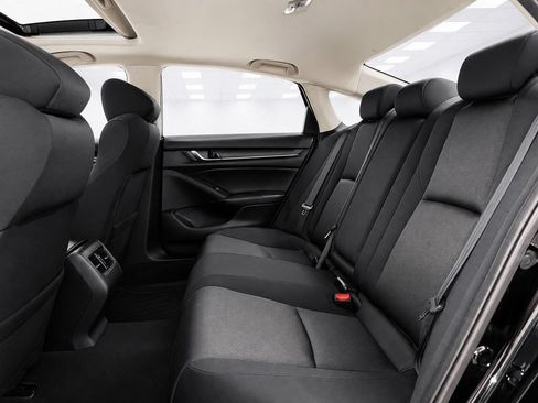 Used 2018 Honda Accord EX image 14