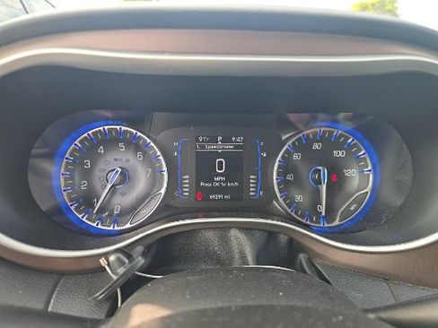 Used 2024 Chrysler Voyager LX FWD image 16