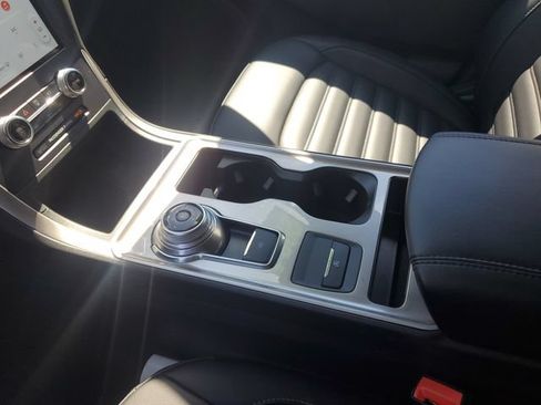 Used 2024 Ford Edge SEL w/ Convenience Package AWD/4WD image 24