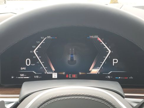 New 2026 BMW X5 xDrive40i w/ M Sport Package AWD/4WD image 15