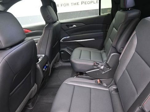 New 2026 Chevrolet Traverse Z71 w/ Enhanced Driving Package image 11