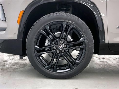 Used 2026 Buick Enclave Sport Touring w/ Super Cruise Package image 15