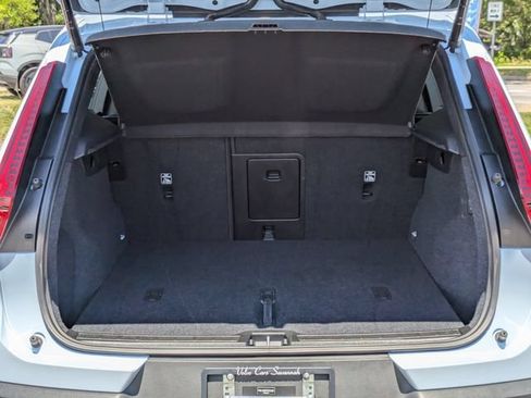 Certified 2026 Volvo XC40 B5 Plus AWD/4WD image 17
