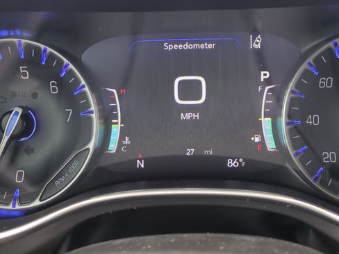 New 2026 Chrysler Pacifica Select FWD image 11