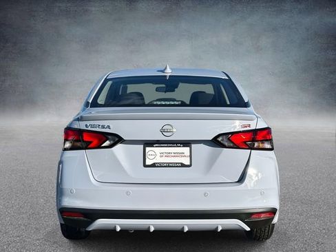 New 2025 Nissan Versa SR w/ Trunk Package image 3