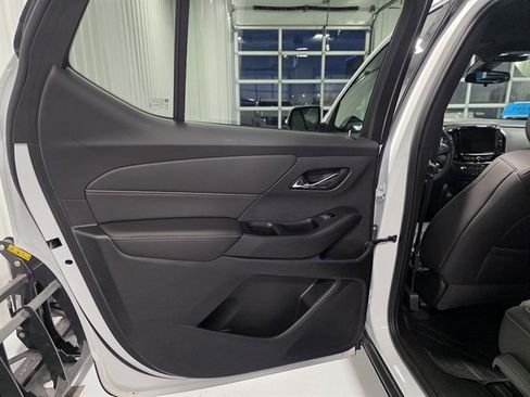Used 2023 Chevrolet Traverse LT w/ LPO, Floor Liner Package image 21