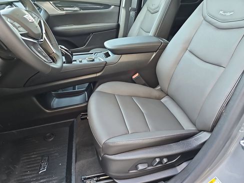 New 2026 Cadillac XT5 Premium Luxury w/ Driver Assist Package AWD/4WD image 15