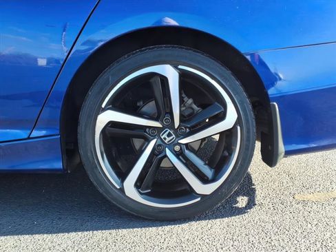 Used 2018 Honda Accord Sport image 24