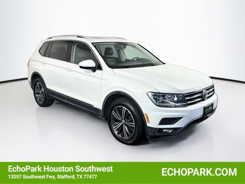 Used 2018 Volkswagen Tiguan SEL FWD image 1