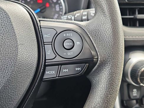 Used 2020 Toyota RAV4 XLE w/ Convenience Package image 26