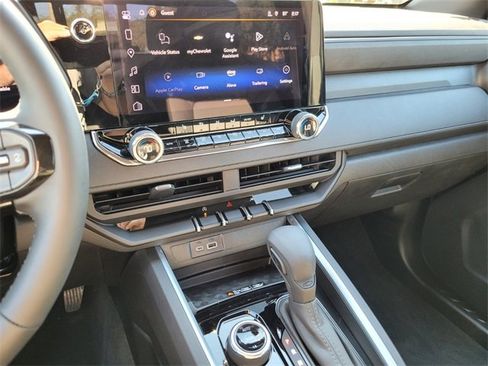 New 2025 Chevrolet Colorado Trail Boss w/ Midnight Edition image 16