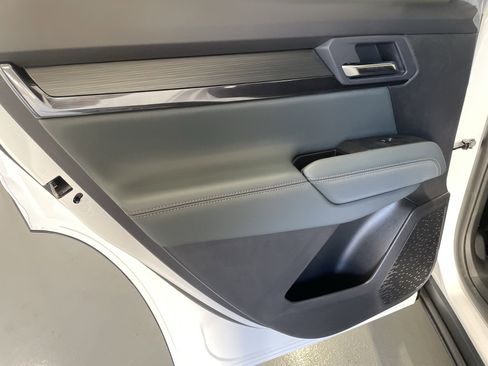 New 2026 GMC Terrain AT4 w/ Convenience Package III image 11