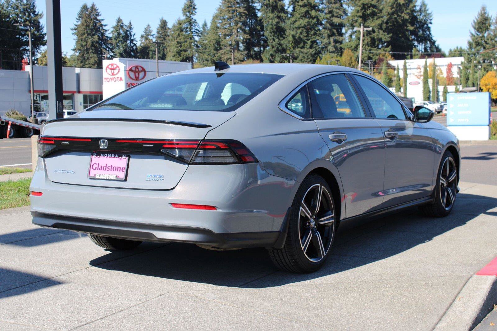 Used 2023 Honda Accord Sport image 5