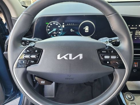 Used 2024 Kia Niro Wind FWD image 16
