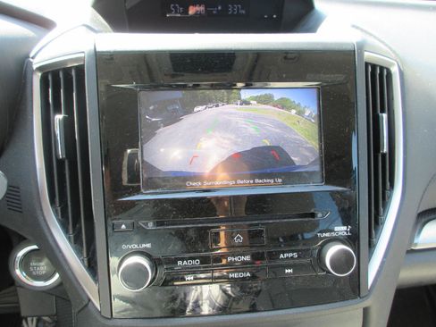 Used 2021 Subaru Forester Premium image 14