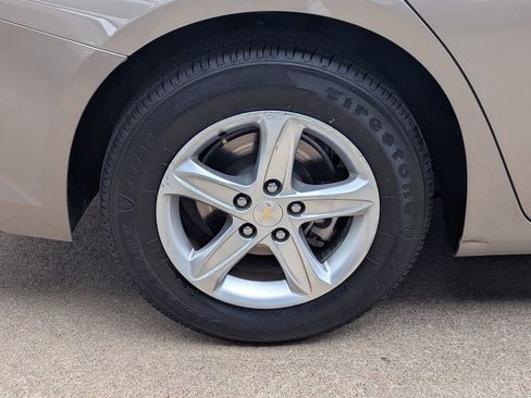 Certified 2022 Chevrolet Malibu LT FWD image 3